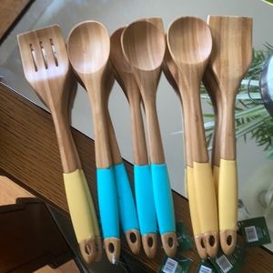 Various kitchen items to complement your kitchen